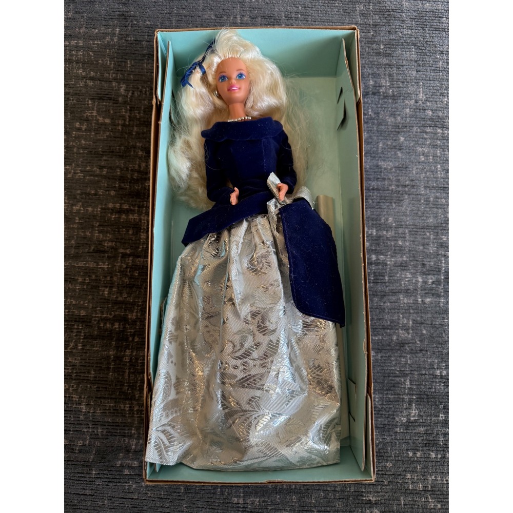 Mattel Winter Velvet Barbie Doll 1995 Special Edition Blue Silver NEW Open Box